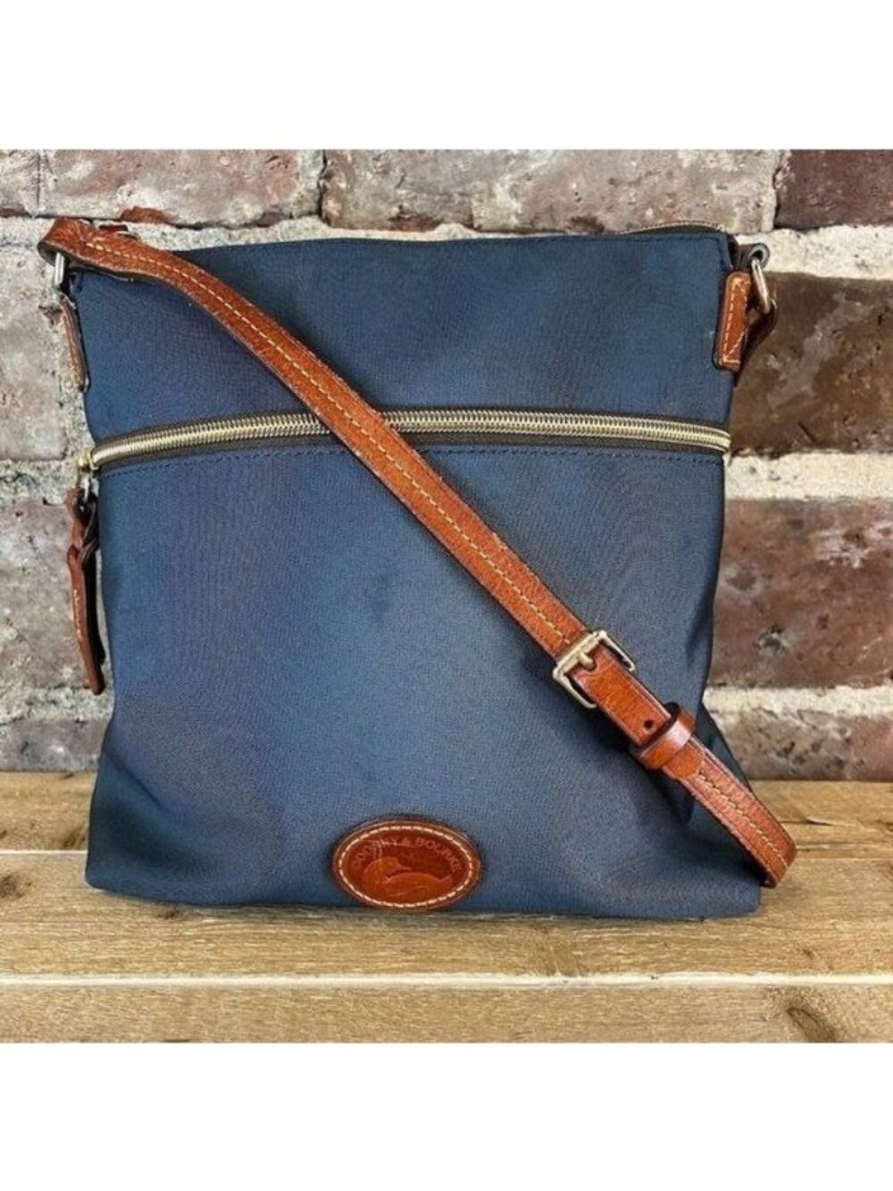Dooney & Bourke Blue Nylon Crossbody Shoulder Bag Adjustable Strap *Notes*
